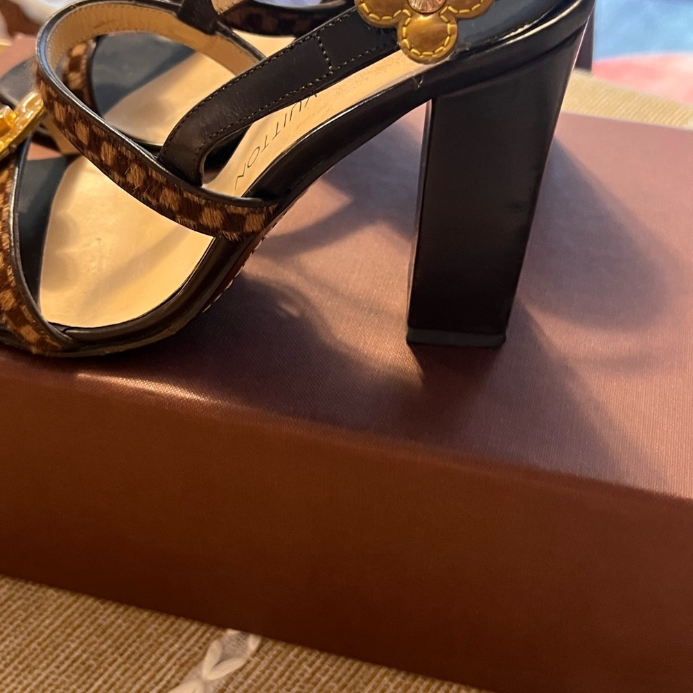 Louis Vuitton Floral Damier Ebene Calf Hair & Leather Heels - Picture 12 of 17